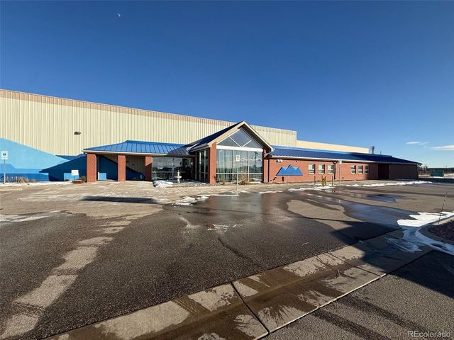 271 Birch St, Bennett, CO 80102