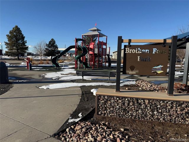 271 Birch St, Bennett, CO 80102