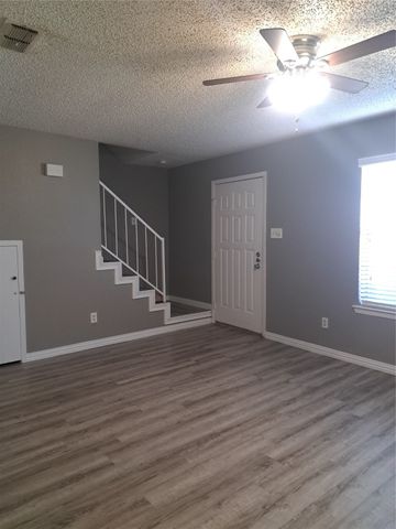 3225 Cortez Drive, Fort Worth, TX 76116