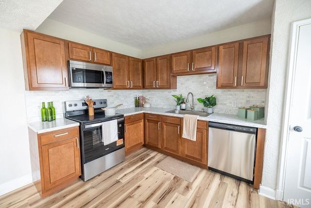 3021 Columbus Avenue, Anderson, IN 46016