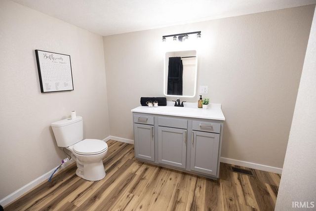 3021 Columbus Avenue, Anderson, IN 46016