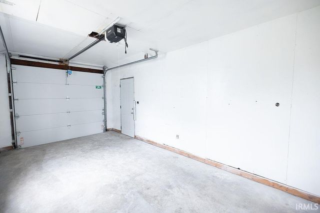 3021 Columbus Avenue, Anderson, IN 46016