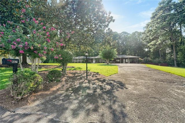 4671 Dogwood Drive, Acworth, GA 30101
