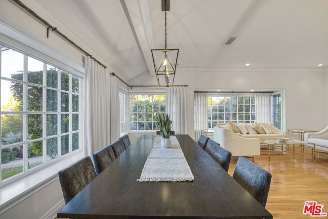 3690 Crownridge Drive, Sherman Oaks, CA 91403