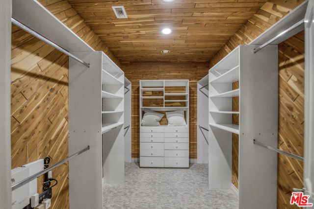 3690 Crownridge Drive, Sherman Oaks, CA 91403