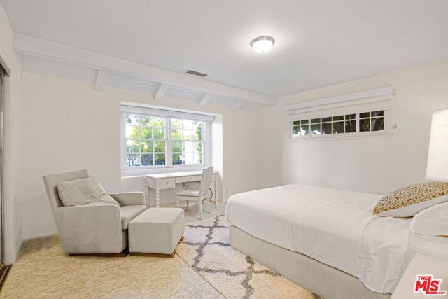 3690 Crownridge Drive, Sherman Oaks, CA 91403