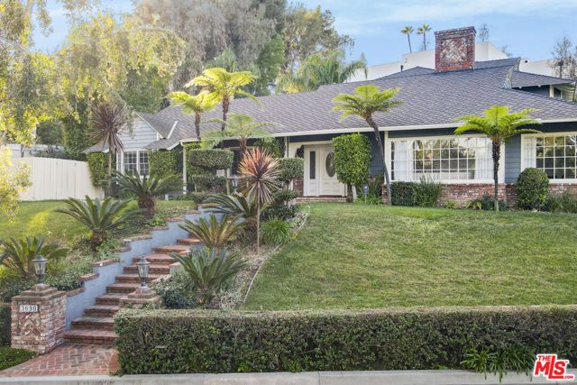 3690 Crownridge Drive, Sherman Oaks, CA 91403