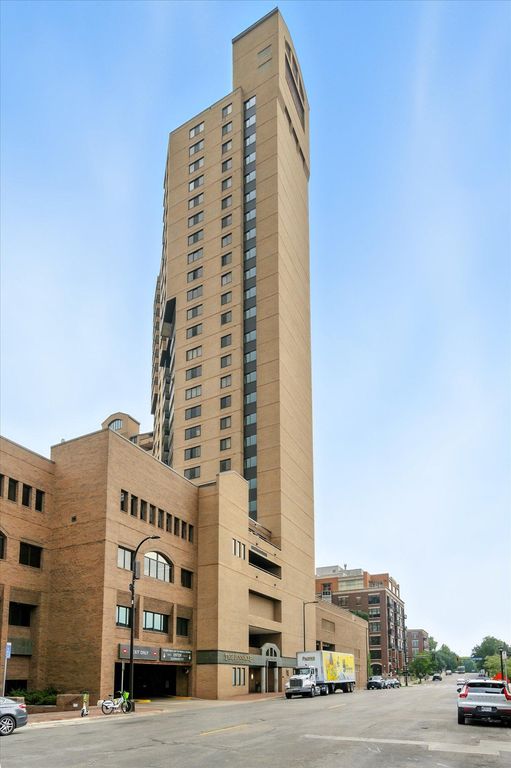 110 1st Avenue NE F605, Minneapolis, MN 55413