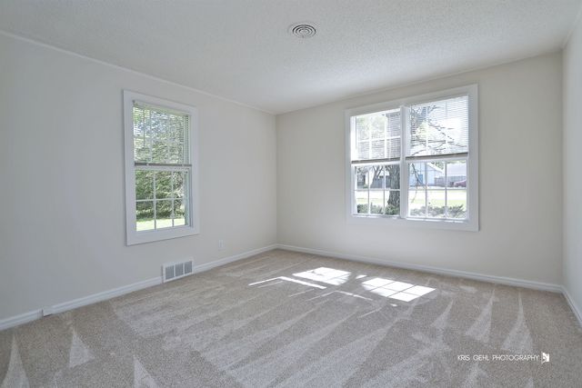 38690 N Green Bay Road, Beach Park, IL 60087