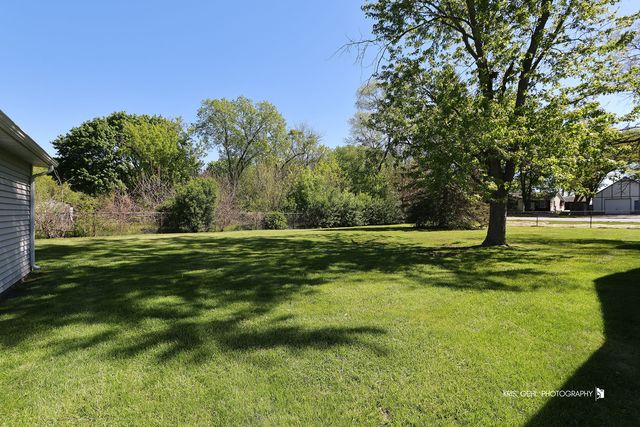 38690 N Green Bay Road, Beach Park, IL 60087