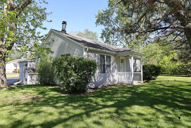 38690 N Green Bay Road, Beach Park, IL 60087