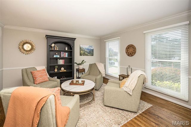 15706 Heathercroft Drive, Chesterfield, MO 63017