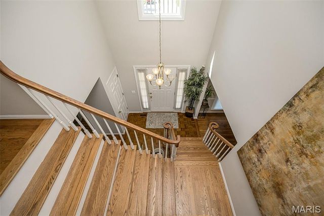 15706 Heathercroft Drive, Chesterfield, MO 63017