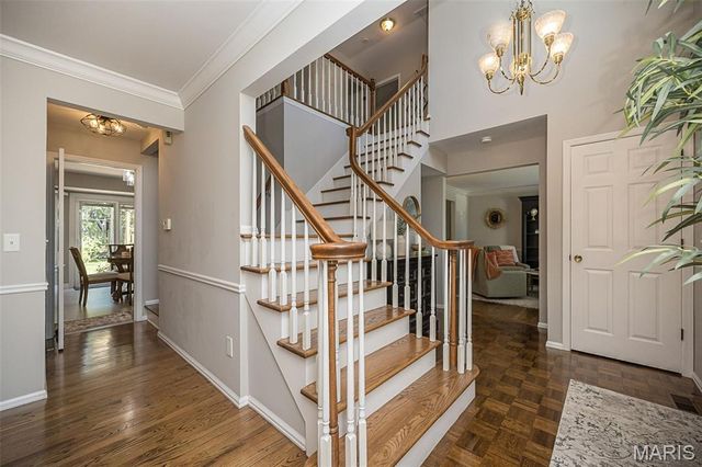 15706 Heathercroft Drive, Chesterfield, MO 63017