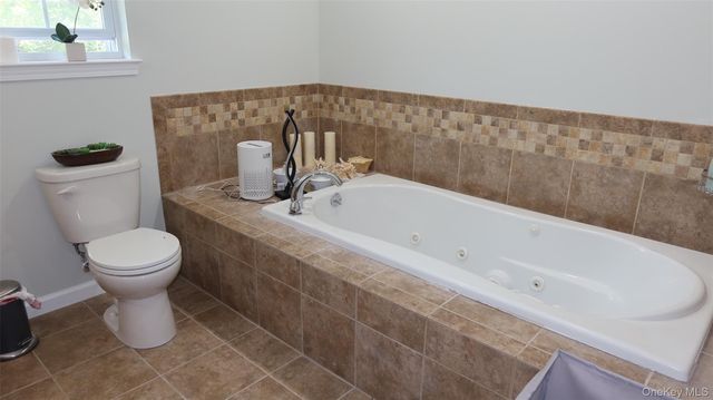2078 Route 6, Middletown, NY 10940