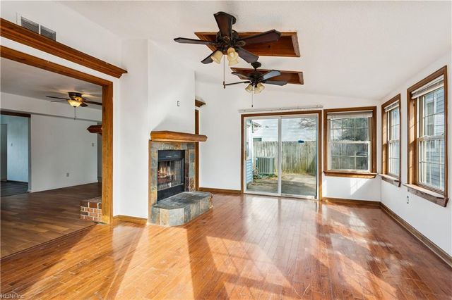 1311 Chickadee LN, Virginia Beach, VA 23454