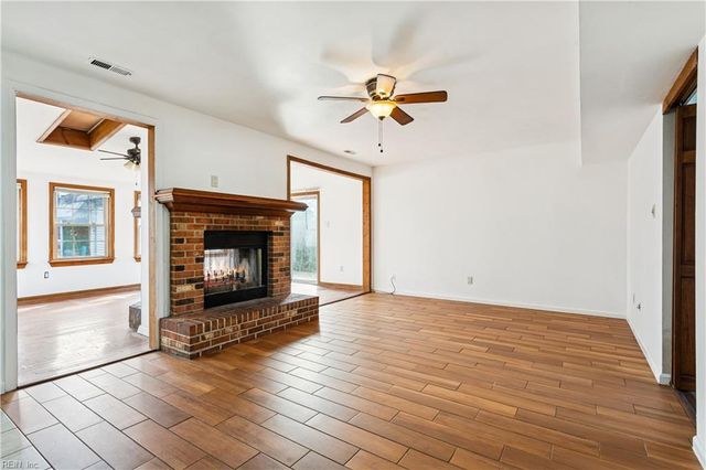 1311 Chickadee LN, Virginia Beach, VA 23454