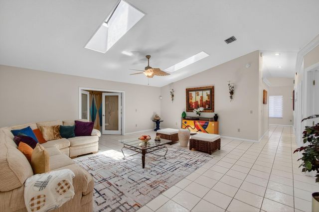 2925 RIVIERA Drive, Delray Beach, FL 33445