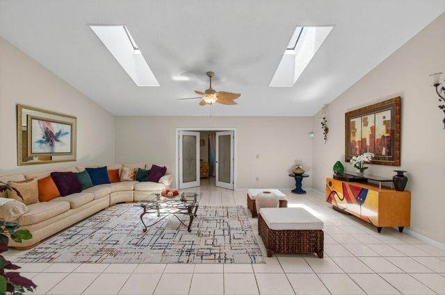 2925 RIVIERA Drive, Delray Beach, FL 33445