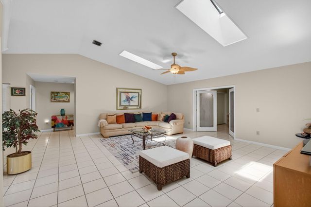 2925 RIVIERA Drive, Delray Beach, FL 33445