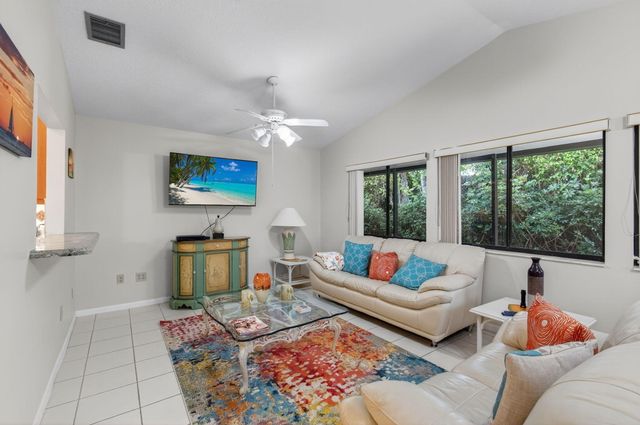 2925 RIVIERA Drive, Delray Beach, FL 33445