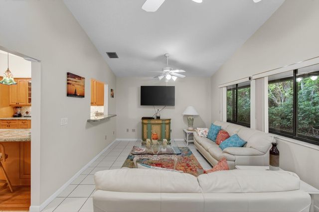 2925 RIVIERA Drive, Delray Beach, FL 33445