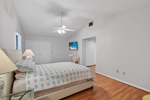 2925 RIVIERA Drive, Delray Beach, FL 33445