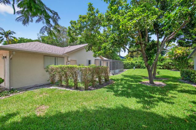 2925 RIVIERA Drive, Delray Beach, FL 33445