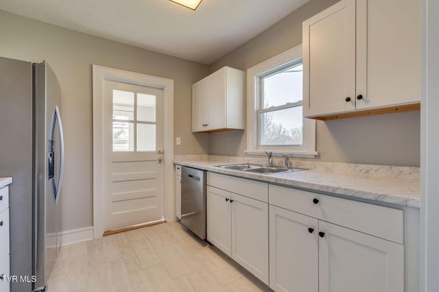 420 Circle Drive, Rogersville, TN 37857