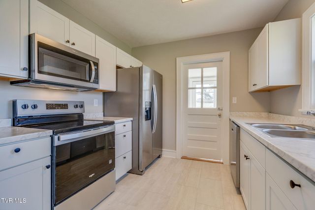 420 Circle Drive, Rogersville, TN 37857