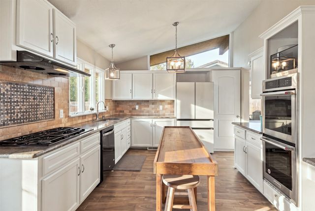 2811 Crowley Court, Arlington, TX 76012