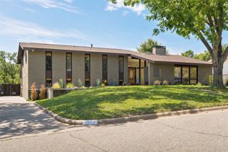 2811 Crowley Court, Arlington, TX 76012