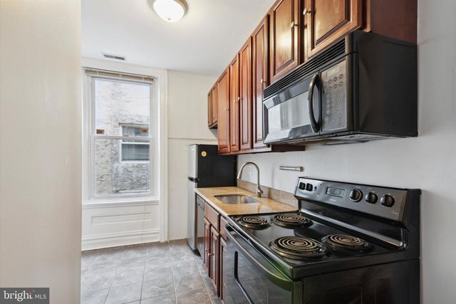 1729 W MONTGOMERY AVE, Philadelphia, PA 19121