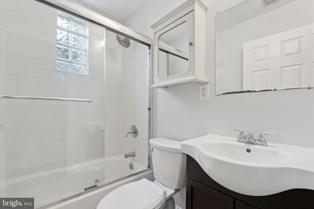 1729 W MONTGOMERY AVE, Philadelphia, PA 19121