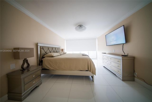 1717 N Bayshore Dr A-3646, Miami, FL 33132