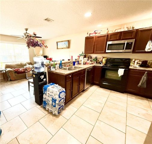 387 Burton Street, Nahunta, GA 31553