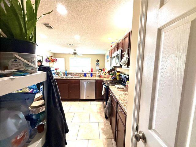 387 Burton Street, Nahunta, GA 31553