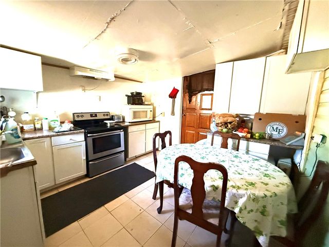 387 Burton Street, Nahunta, GA 31553