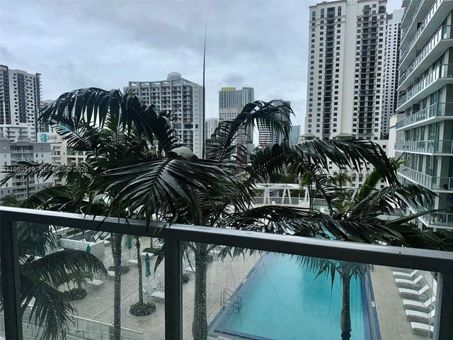 79 SW 12th St 1210, Miami, FL 33130