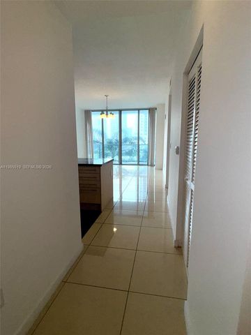 79 SW 12th St 1210, Miami, FL 33130