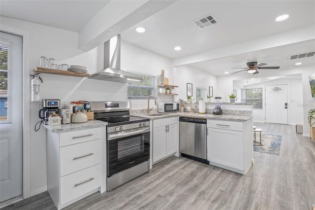 1801 E ANNIE STREET, Tampa, FL 33612