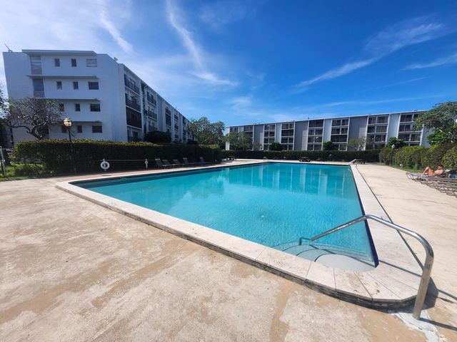 8750 N Sherman Circle N 406, Miramar, FL 33025