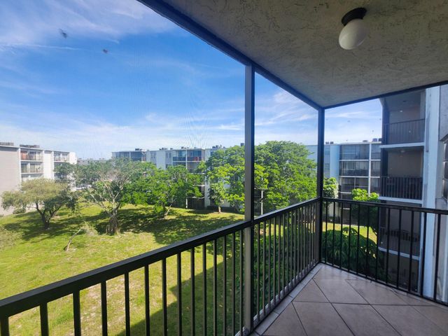 8750 N Sherman Circle N 406, Miramar, FL 33025