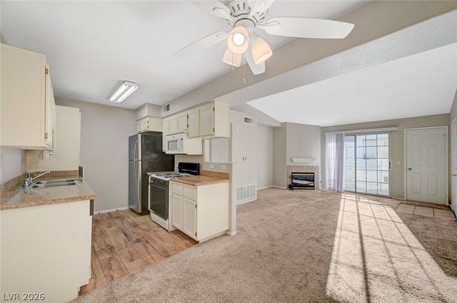 3318 North Decatur Boulevard 2034, Las Vegas, NV 89130