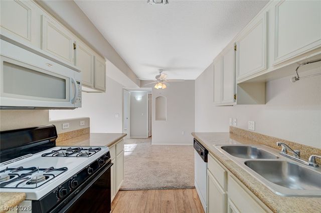 3318 North Decatur Boulevard 2034, Las Vegas, NV 89130