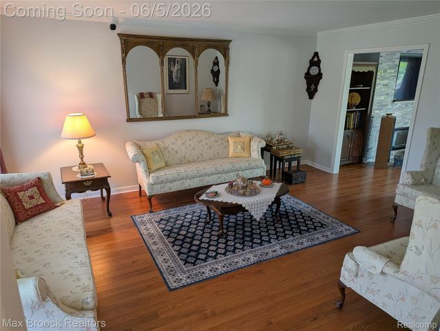 5415 White Hall Circle Circle, West Bloomfield Charter Township, MI 48323