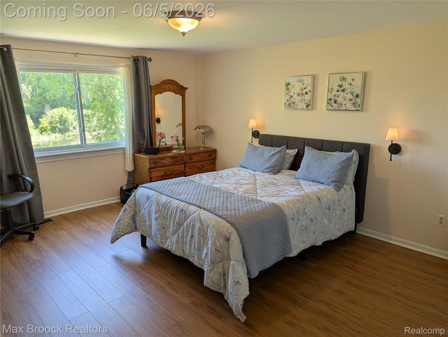 5415 White Hall Circle Circle, West Bloomfield Charter Township, MI 48323