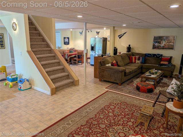 5415 White Hall Circle Circle, West Bloomfield Charter Township, MI 48323