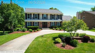 5415 White Hall Circle Circle, West Bloomfield Charter Township, MI 48323