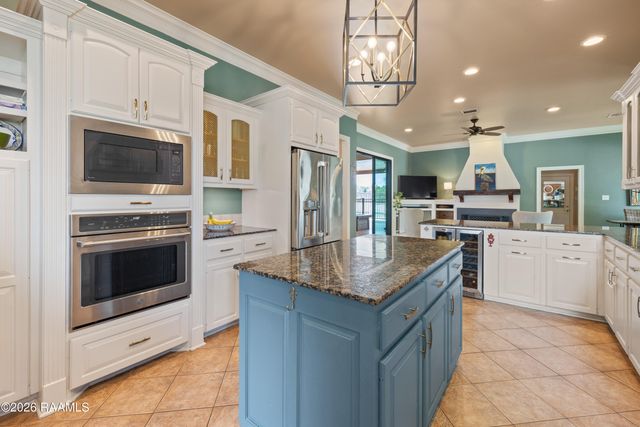 606 Farmington Drive, Lafayette, LA 70503